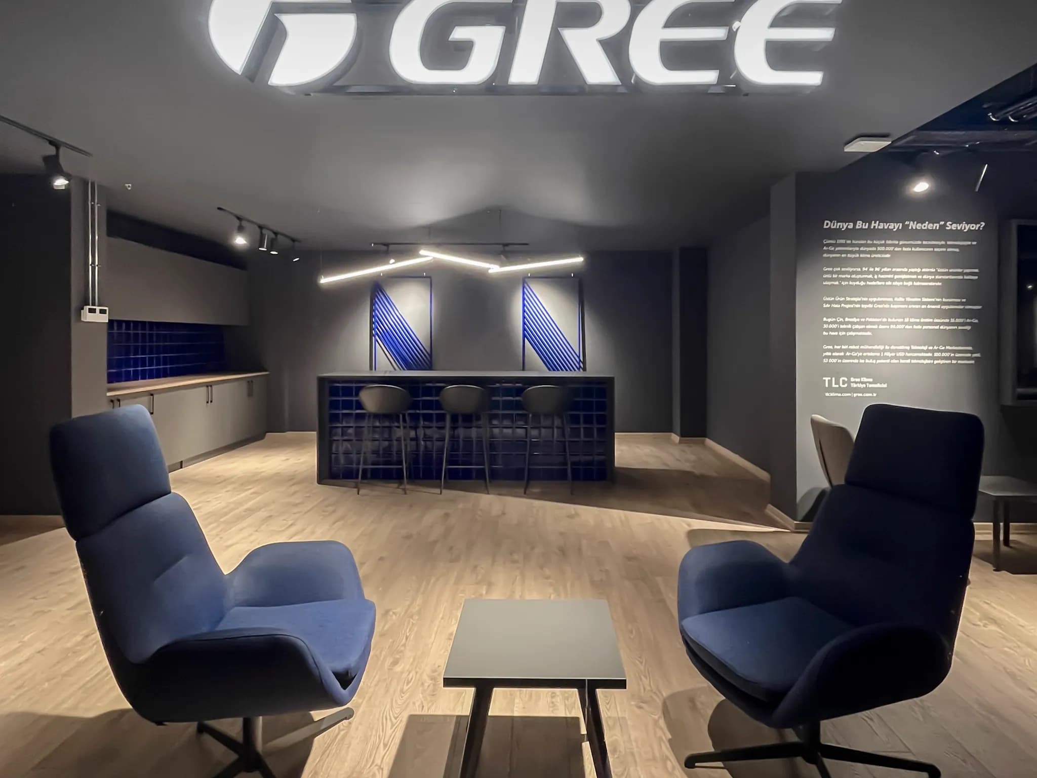 GREE SHOWROOM — GREE — 2